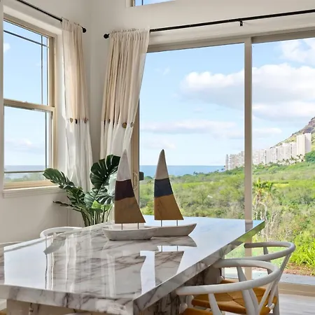 @ Marbella Lane - 3Br W/ Amazing Mt & Ocean Vistasヴィラ